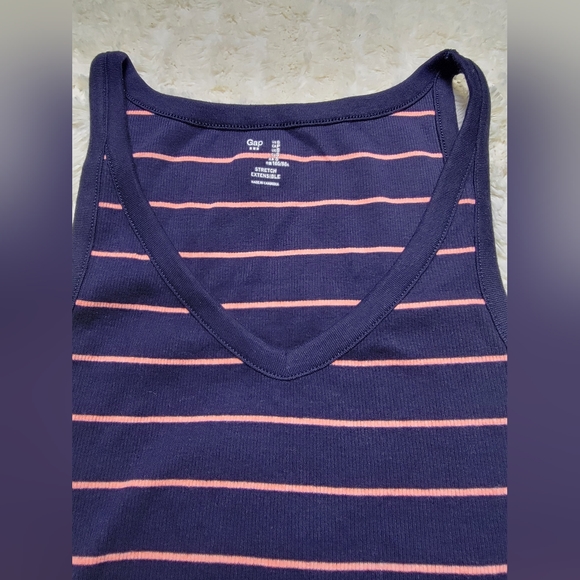 Gap striped top size S - Picture 3 of 3